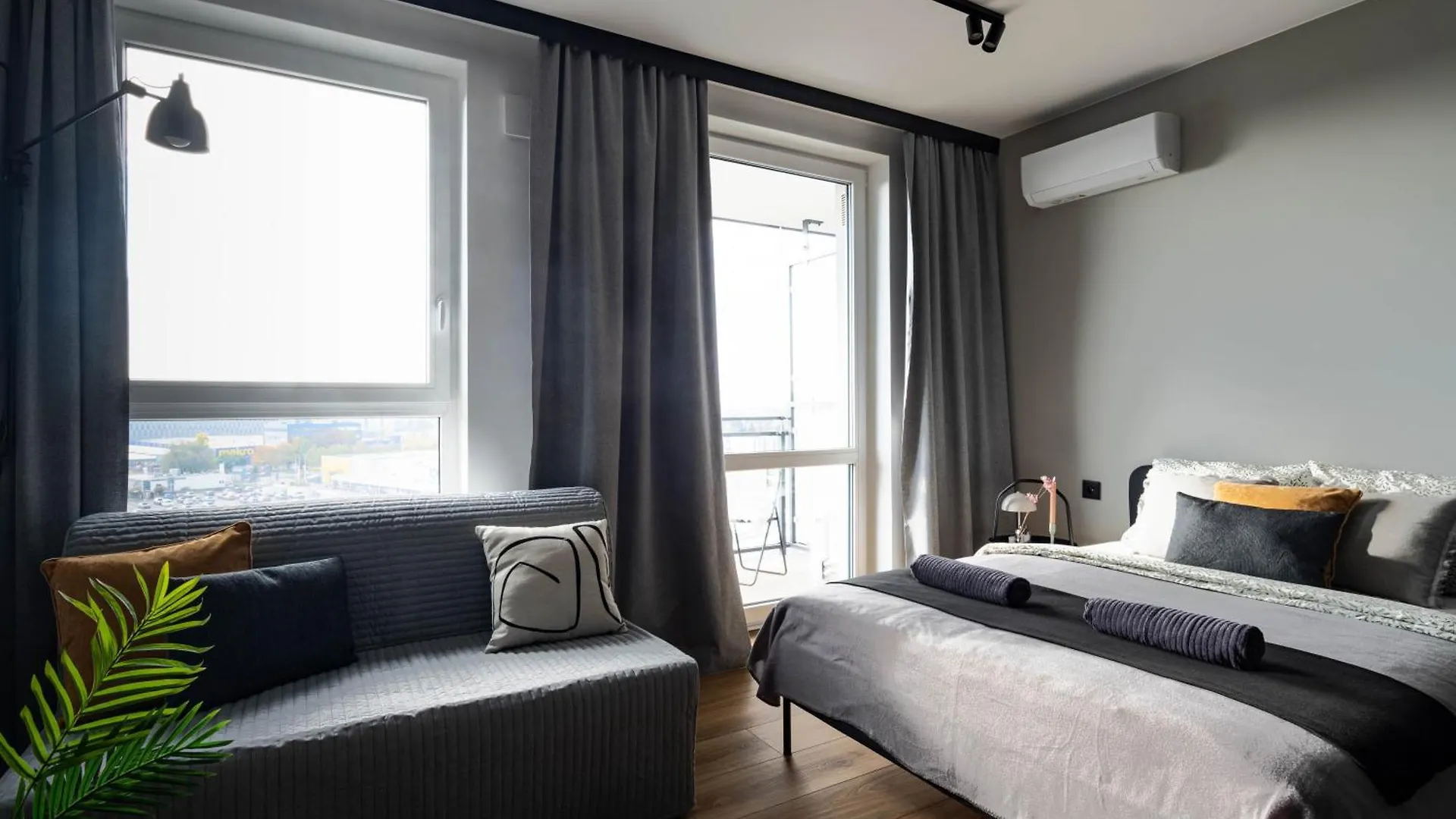 Superapart Wiktoryn Apt 233 Warsaw Poland